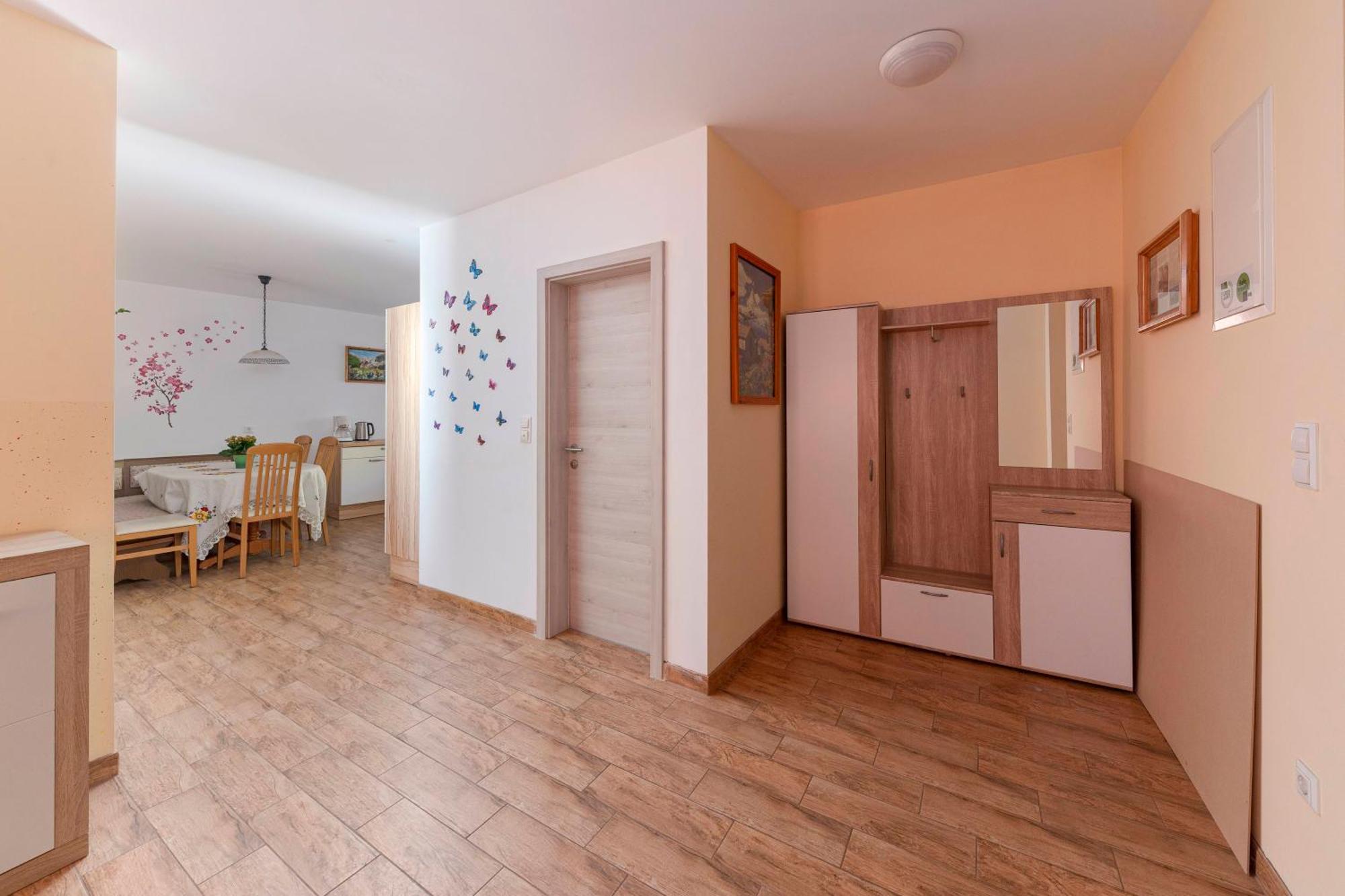 Apartment Pr' Kavac Rateče Exterior foto